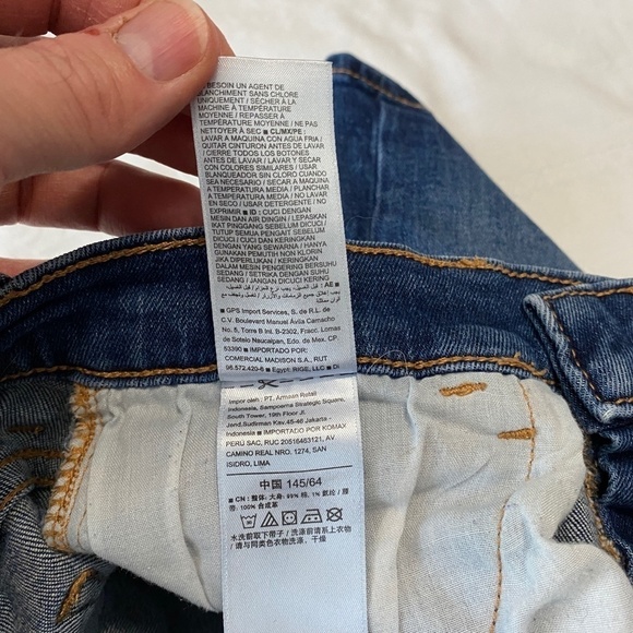 Old Navy Girl's Denim Belted Midi Dark Wash Jean Shorts Size 12 - Picture 6 of 10